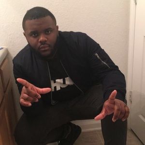 Meet your Posher, Julian